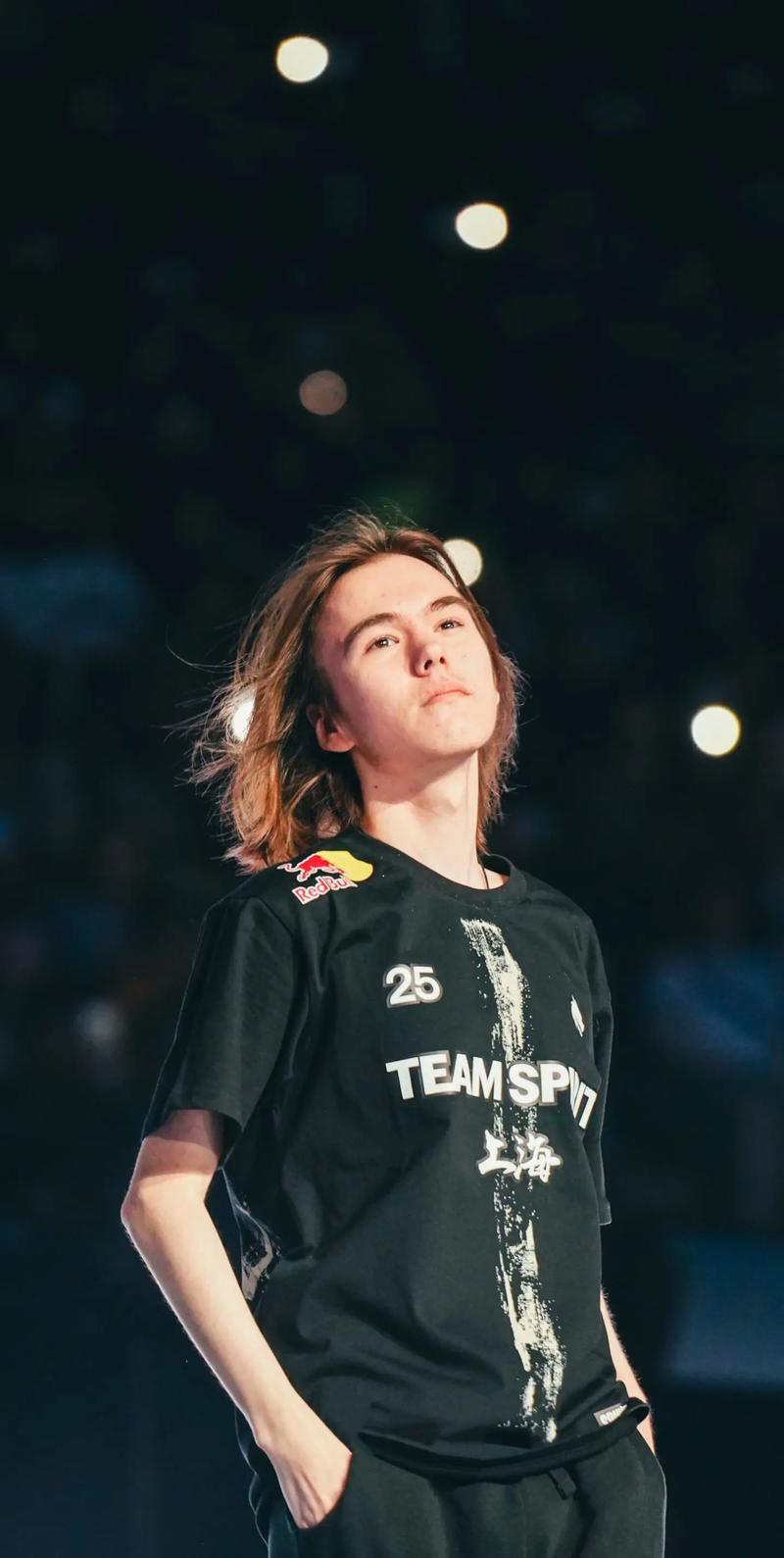 RNG公布夏季赛名单，新上单的名字亮了！