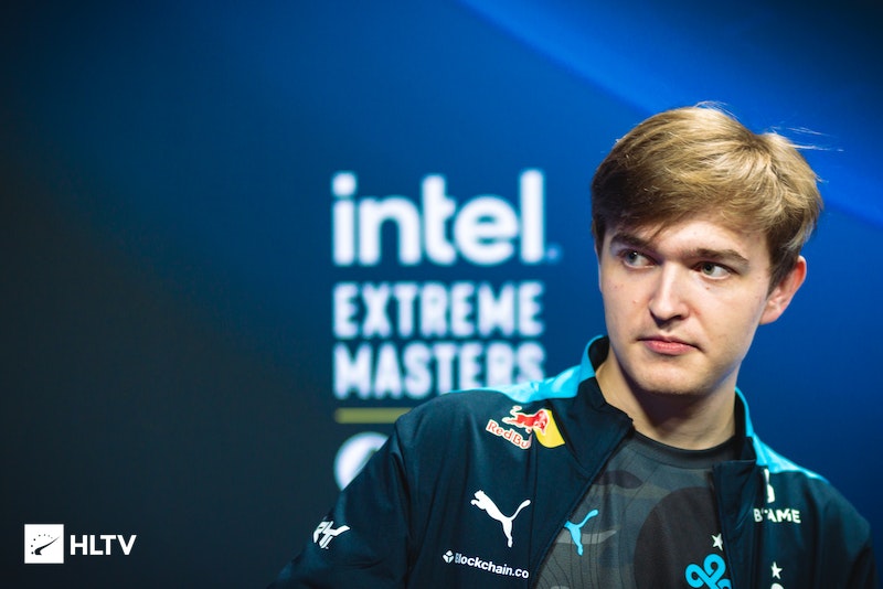 JDG官方：上单选手369正式离开队伍